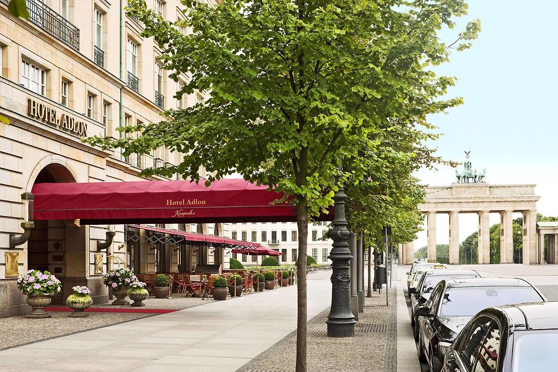 Hotel Adlon Kempinski Берлин Экстерьер фото